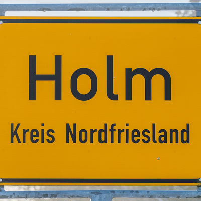 Bild vergrößern: Ortsschild Gemeinde Holm